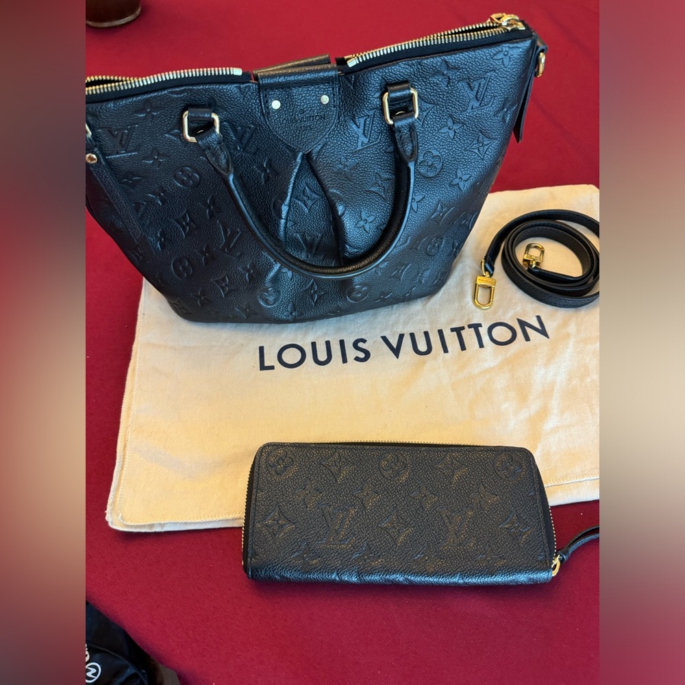 Louis Vuitton beautiful black bag and wallet. Excellent condition!